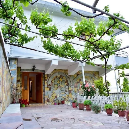 Grandma'S Guest house